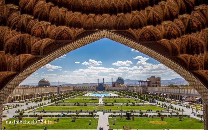 خرید ارزان تور اصفهان از مشهد